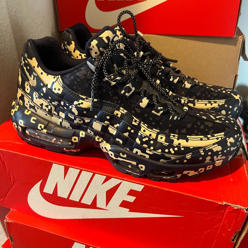 Nike air max 95 digital camo